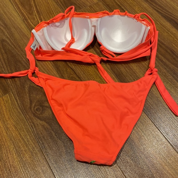 Like new (worn once ) - Picture 5 of 5